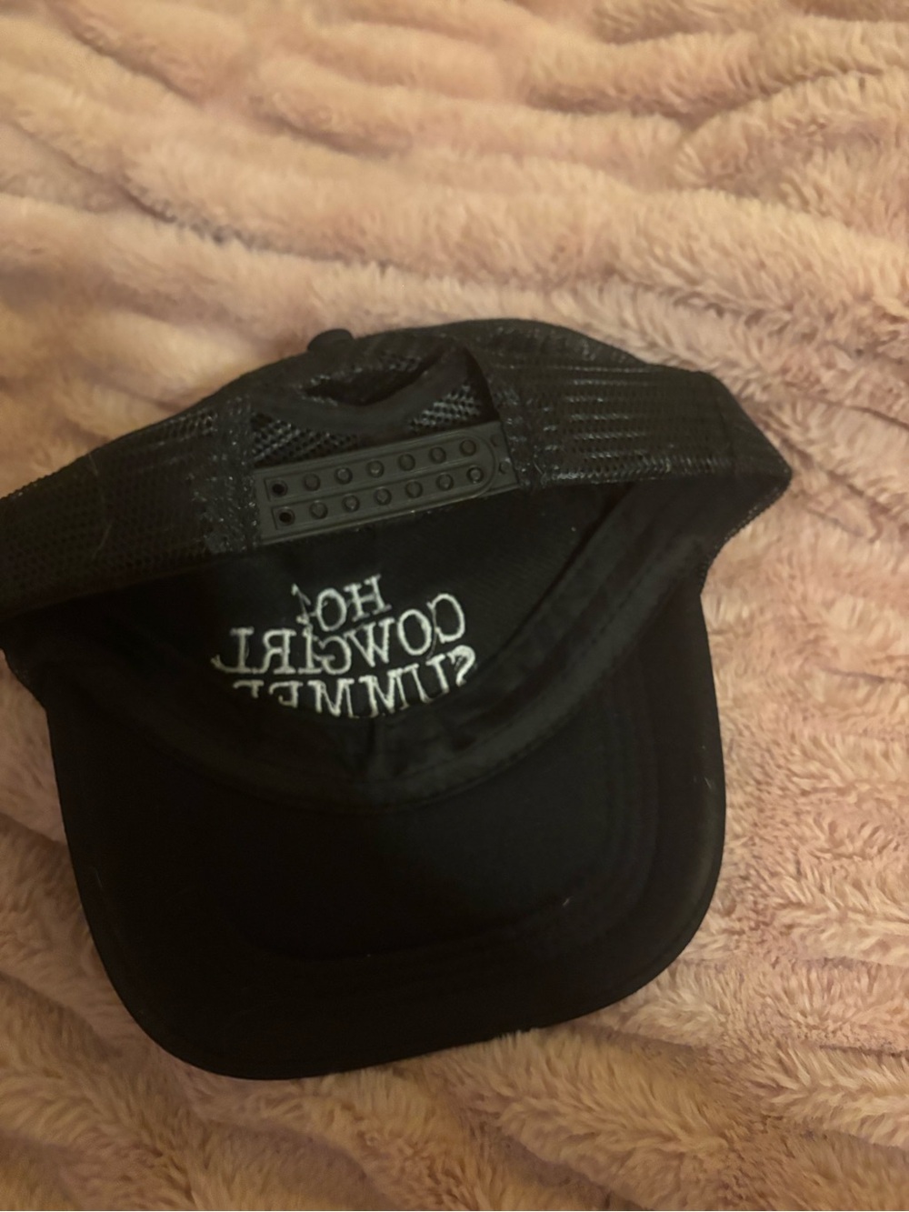 SHEIN Black "HOT COWGIRL SUMMER" Trucker Cap - Picture 3 of 3